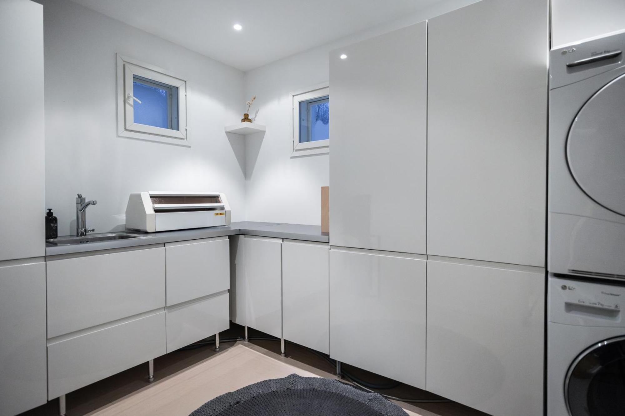 Nightsky -private Location, Sauna And Jacuzzi * Рованиеми