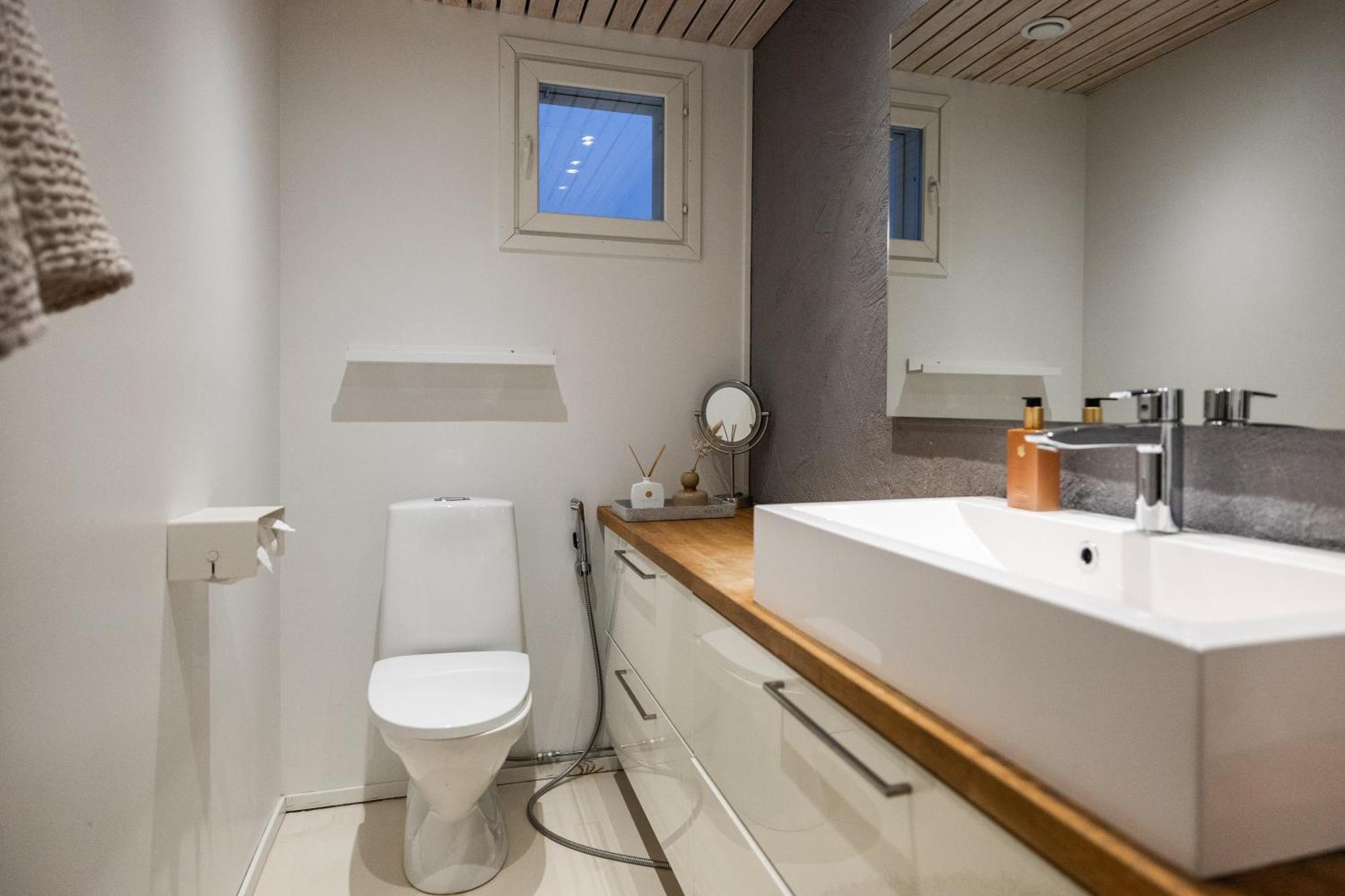 Вилла Nightsky -private Location, Sauna And Jacuzzi Рованиеми